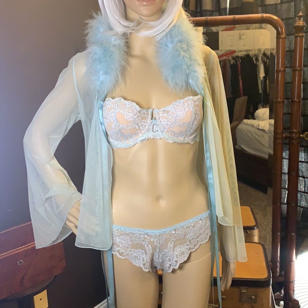 VINTAGE "RARE" CHANTEL THOMASS FOR VICTORIA'S SECRET 3 PIECE LINGERIE SET - Picture 3 of 16